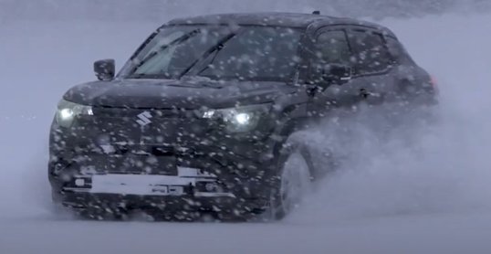 Suzuki e VITARA video: spectaculaire driftactie in de sneeuw