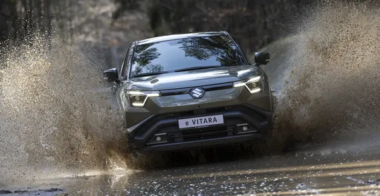 Suzuki e VITARA video: eerste rijtest