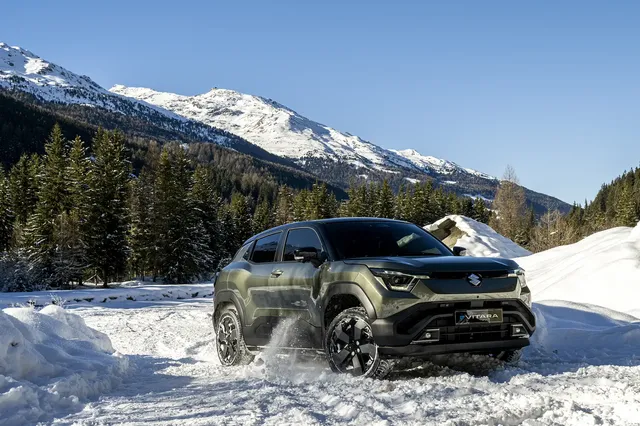 Suzuki_e_VITARA_038