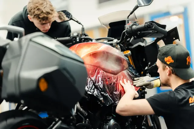 _NB10203Motormeiden Pimp My Ride_Suzuki GSX S1000GX