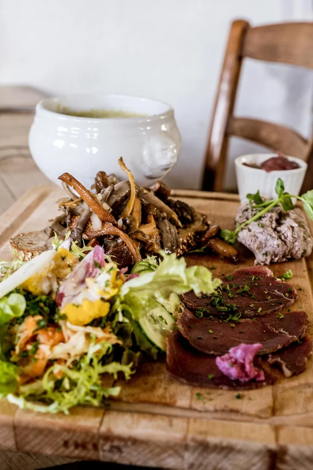 47_-Plateau-Chasseur