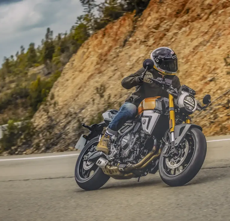 Suzuki *Naked Bikes*