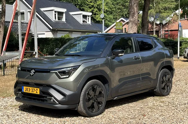 Suzuki e VITARA rijtest De Rozet