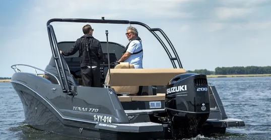 Boottesten test Texas 770 & Suzuki DF200