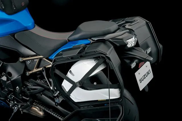 GSX-S1000GT_M2_SideCaseOpenStraip