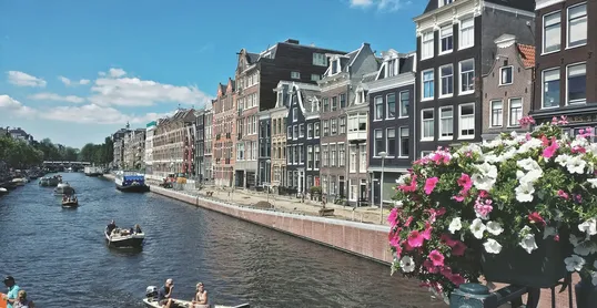 Varen door de grachten van Nederland