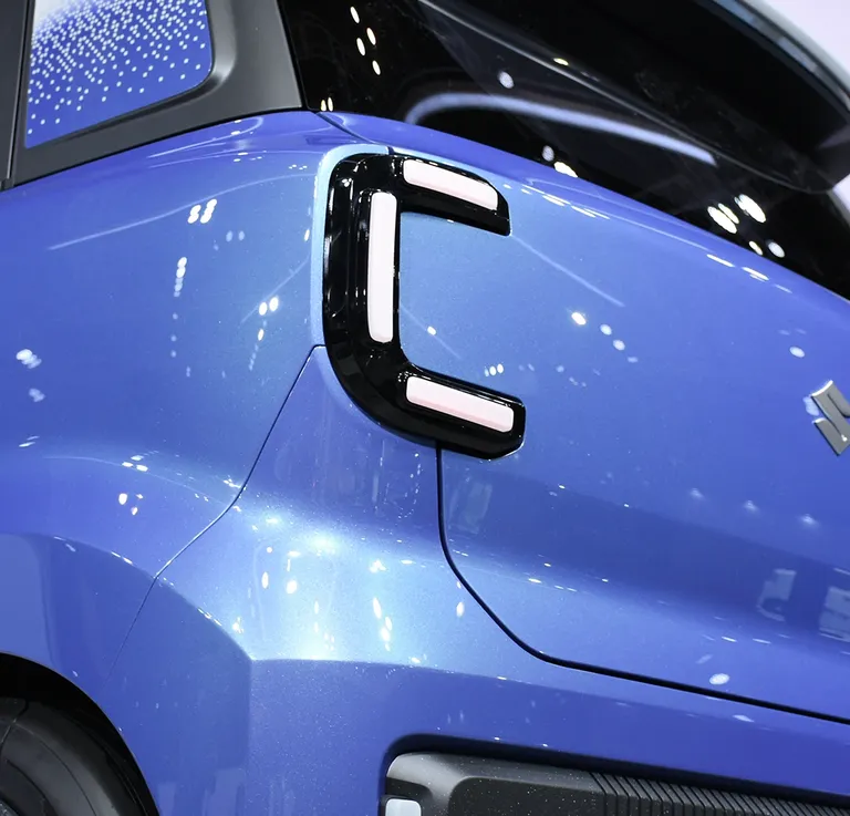 Suzuki <br/> #*Vision <br/>e-Sky concept*#