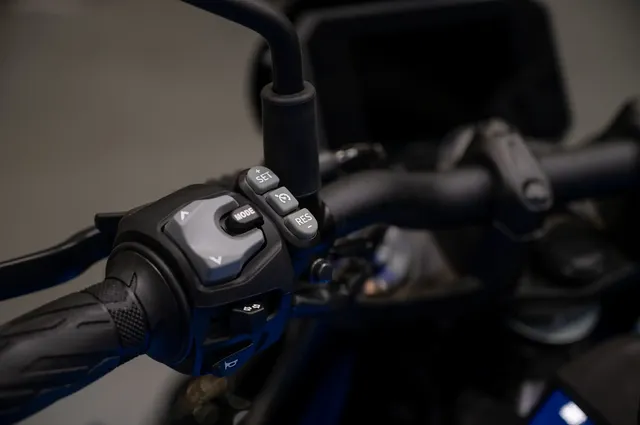 Suzuki GSX 8S cruise control