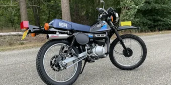 Suzuki Stories: Ardy Vorstenbosch restaureerde zijn Suzuki TS50 bromfiets