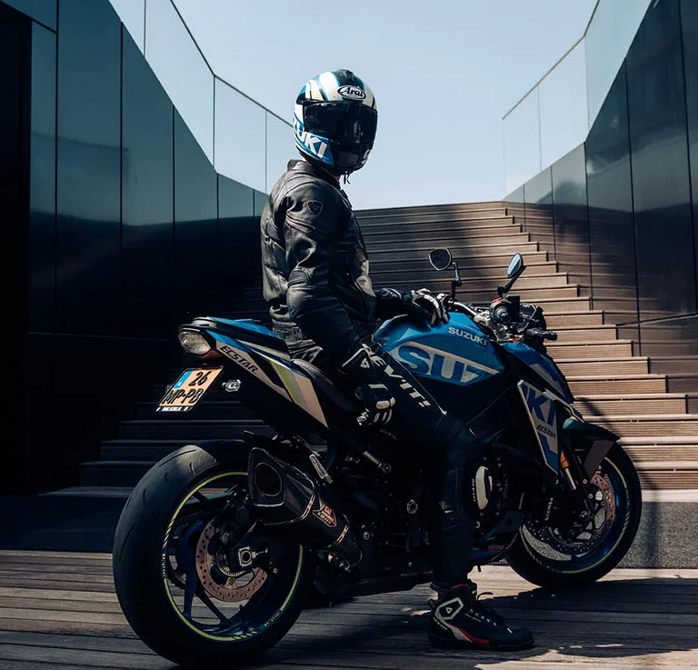 *Financieren of Leasen*