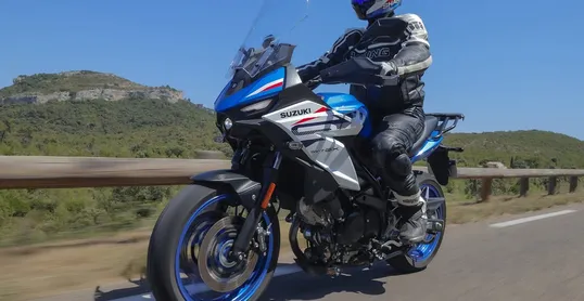 Test Suzuki SV-7GX door Motoplus (2026)