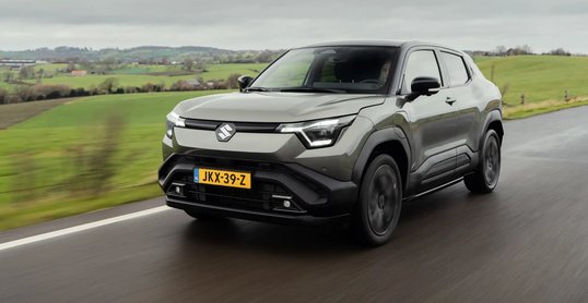 Rijtest Suzuki e VITARA door Autoreview