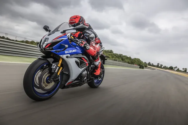 Suzuki_GSX-R1000R