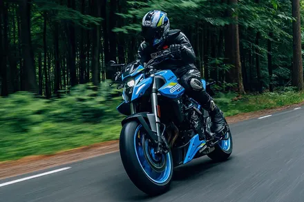 Suzuki_GSX-8S_2023-81