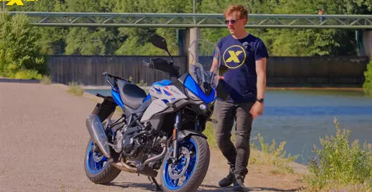 Review Suzuki SV-7GX door Kicxstart (2026)