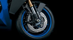 Suzuki_GSX-S1000GT_M2_Tire_Wheel.jpg