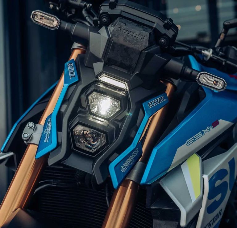 De Suzuki #*GSX-S1000*# van *Janbart*