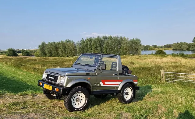 Suzuki Stories Jim Renardus kopie Suzuki Samurai