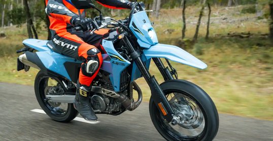 Tips voor winterkleding en handvatverwarming op je motor