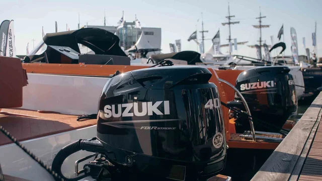 Suzuki_Hiswa_te_water_4