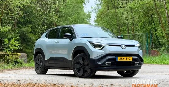 Rijtest Suzuki e VITARA door Driving Dutchmen