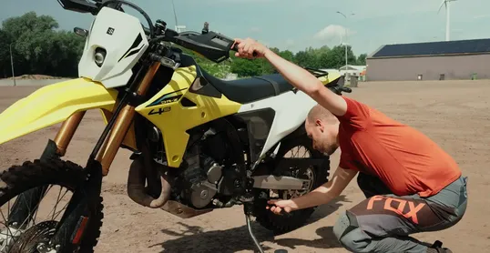 Hoe ik mij voorbereid op de zwaarste rit van mijn leven: de Baja 1000 op een Suzuki DR-Z4S