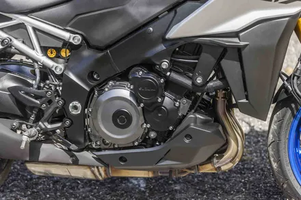 GSX-S1000GX_M4_YSF_Statics_8