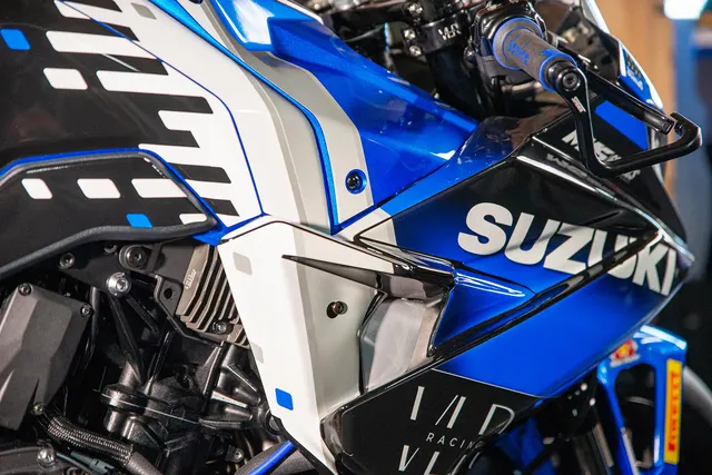 GSX-8R_Sportbike_World_Championship_VLR_Racing