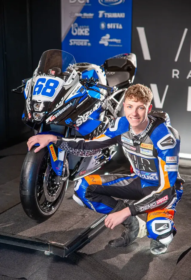 GSX-8R_Sportbike_World_Championship_VLR_Racing