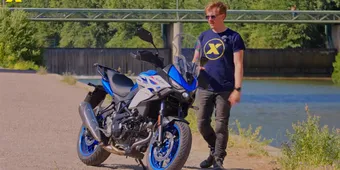 Review Suzuki SV-7GX door Kicxstart (2026)