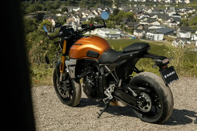 Suzuki Ride Out - 8T kopie